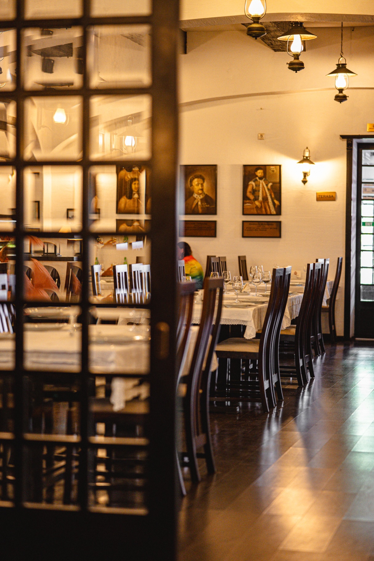 Interior restaurant Vatra Neamului